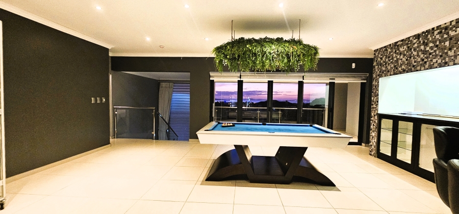 7 Bedroom Property for Sale in Country Club Western Cape